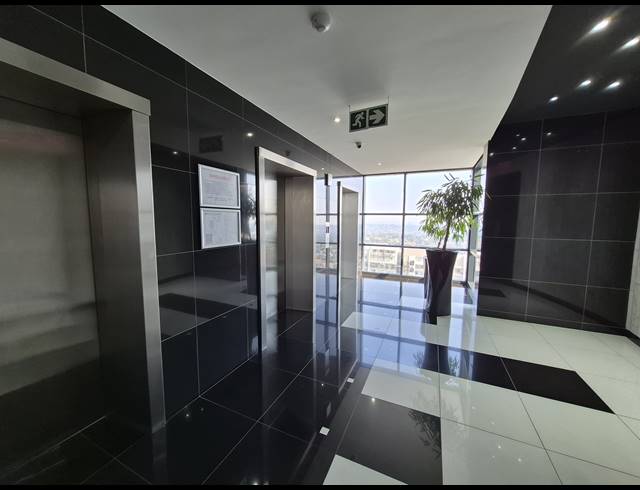 61M² OFFICE TO LET IN SANDTON CENTRAL